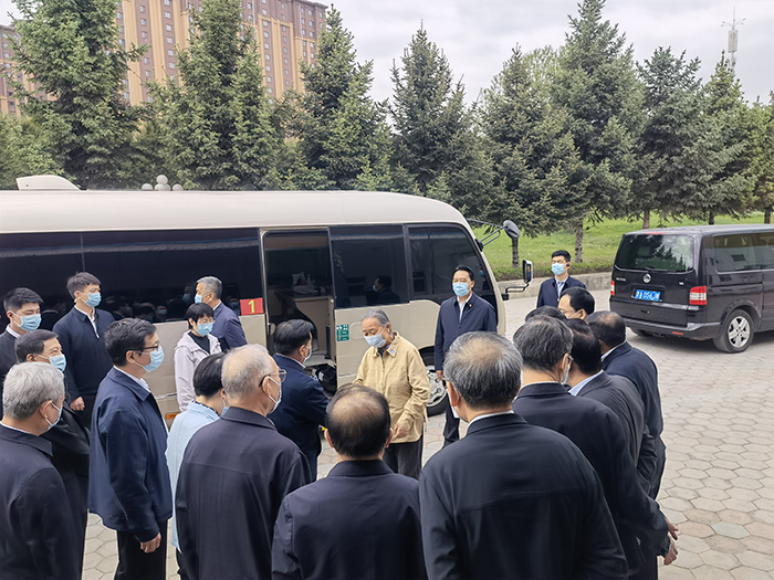 推動(dòng)中醫(yī)藥事業(yè)發(fā)展振興，全國(guó)人大常委會(huì)執(zhí)法檢查組蒞臨奇正調(diào)研指導(dǎo)